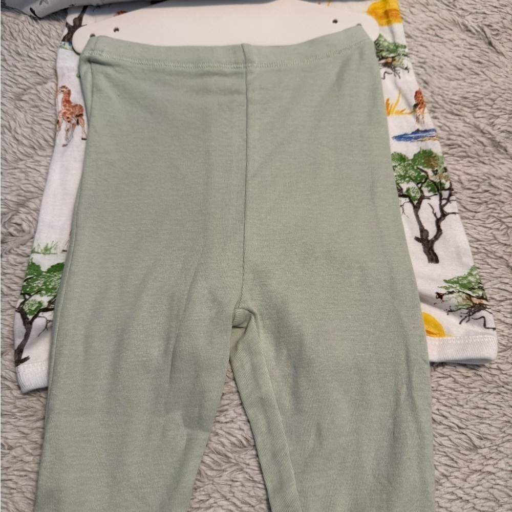 NWT Burts Bees Organic 4 Piece Set Size 9 Months - Picture 5 of 6